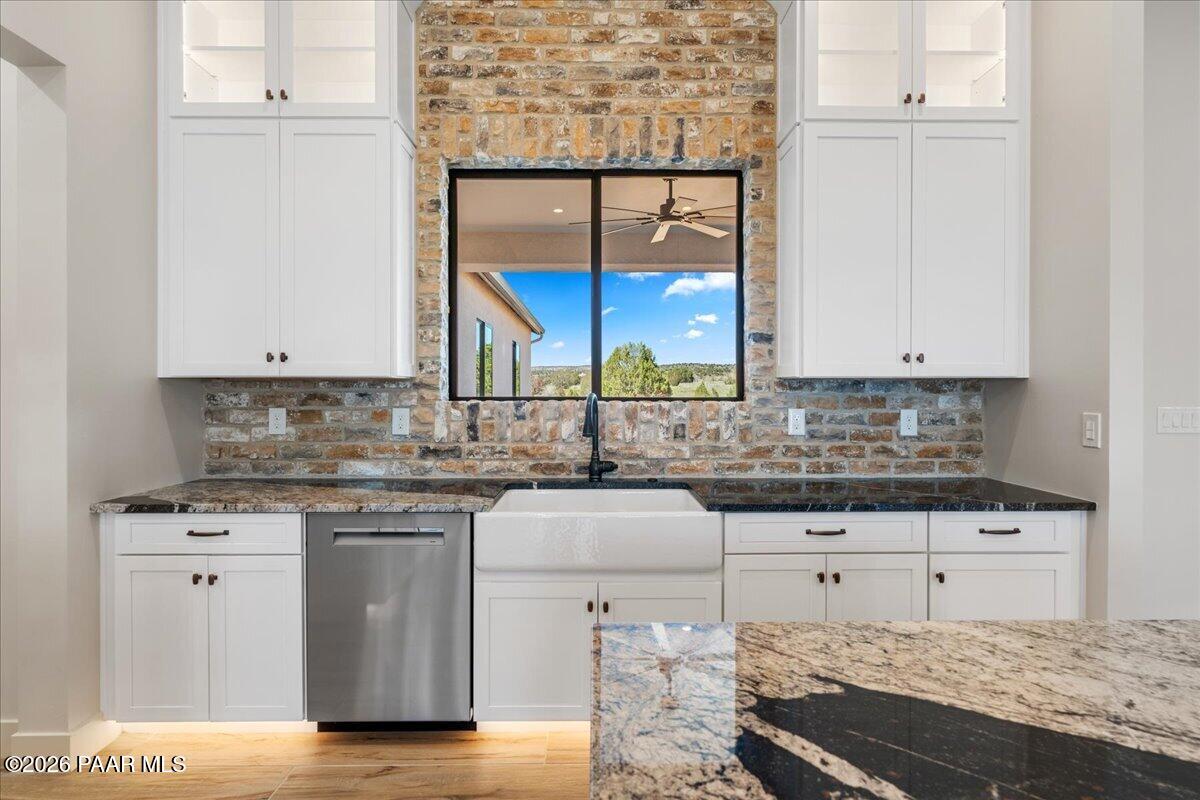 1170 East Cougar Ridge Road Paulden, AZ 86334 - Photo 4 of 59 Kitchen View