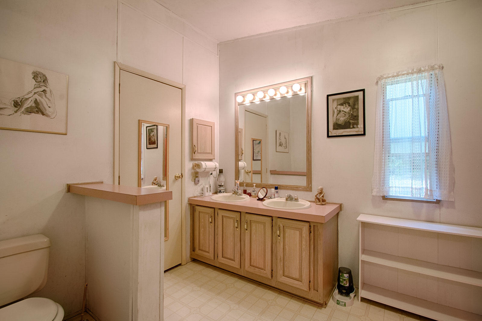 27680 Fox Run Road Oak Run, CA 96069 - Photo 16 of 30 master-bath