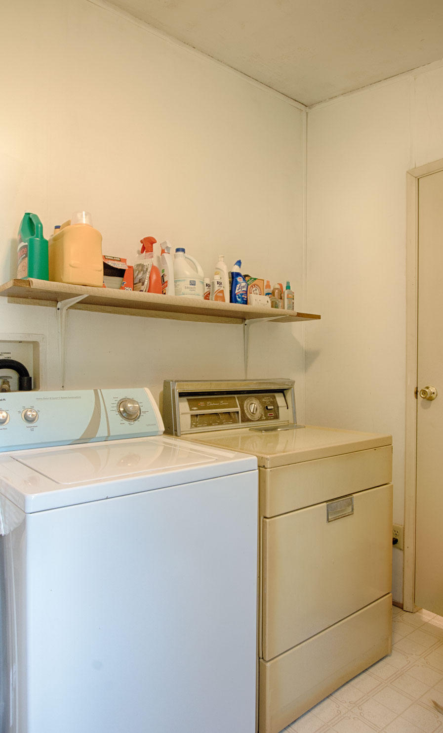 27680 Fox Run Road Oak Run, CA 96069 - Photo 23 of 30 laundry