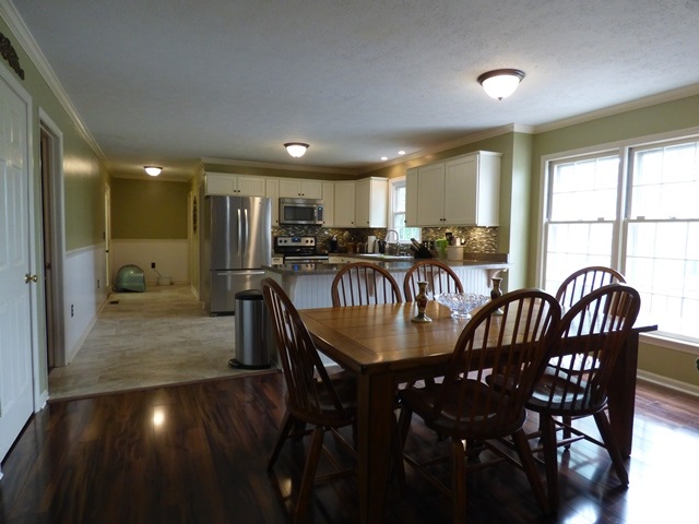 1604 Chatham Road Waynesboro, VA 22980 - Photo 10 of 49 Gallery Image 10
