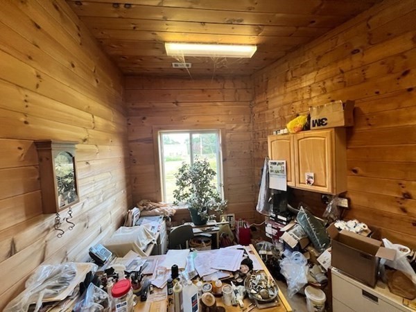 233 Mort Vining Road Southwick, MA 01077 - Photo 11 of 31 a very nice looking room with a large window