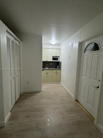 $1,200 | 624 Mokena Drive, Miami Springs, FL 33166