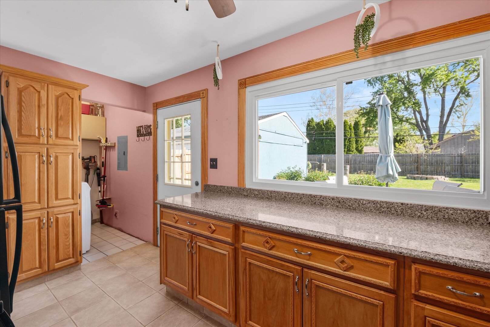 14 Hampton Road Montgomery, IL 60538 - Photo 15 of 27 a kitchen with stainless steel appliances granite countertop a refrigerator and a sink