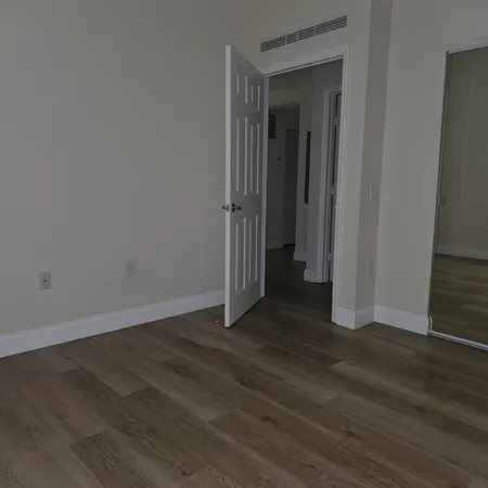 $2,500 | 1610 Presidential Way, Unit 105, West Palm Beach, FL 33401
