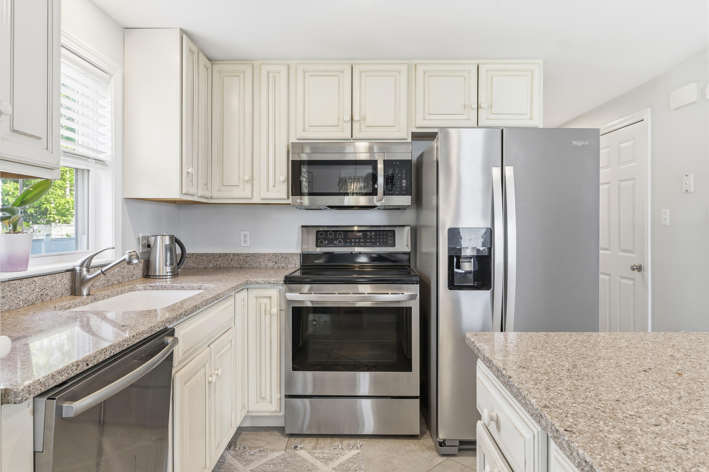 10 Lighthouse Lane Saco, ME 04072 - Photo 17 of 45 10 Lighthouse Ln_0132