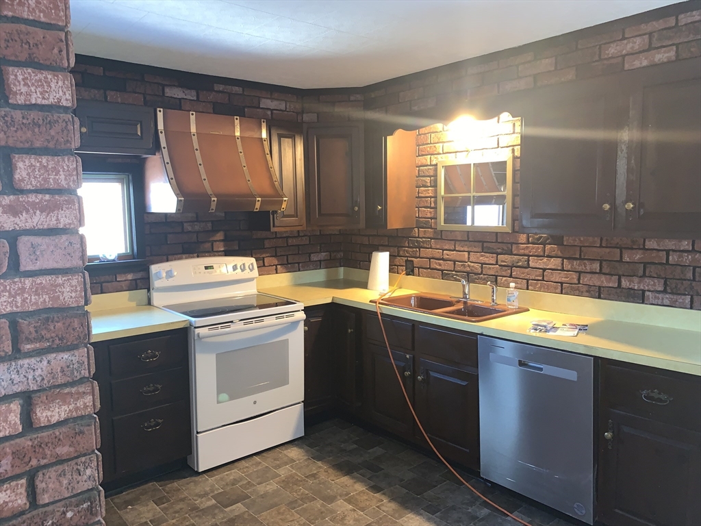 294 Main Street Monson, MA 01057 - Photo 23 of 30 Gallery Image 23