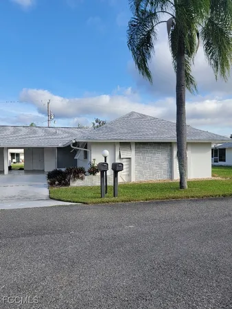 $1,250 | 347 Richland Road, Lehigh Acres, FL 33936
