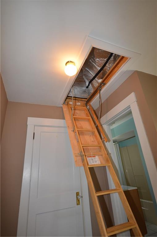 1020 6th Street Beaver, PA 15009 - Photo 20 of 33 a view of an entryway