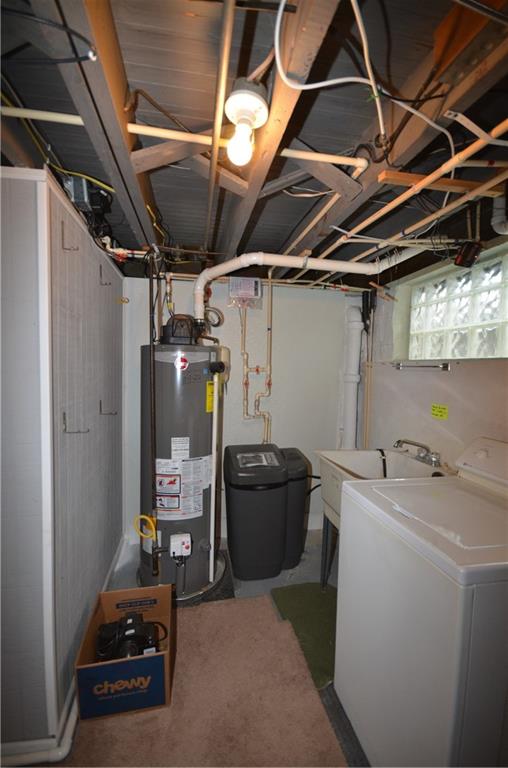 1020 6th Street Beaver, PA 15009 - Photo 29 of 33 a utility room with dryer and washer