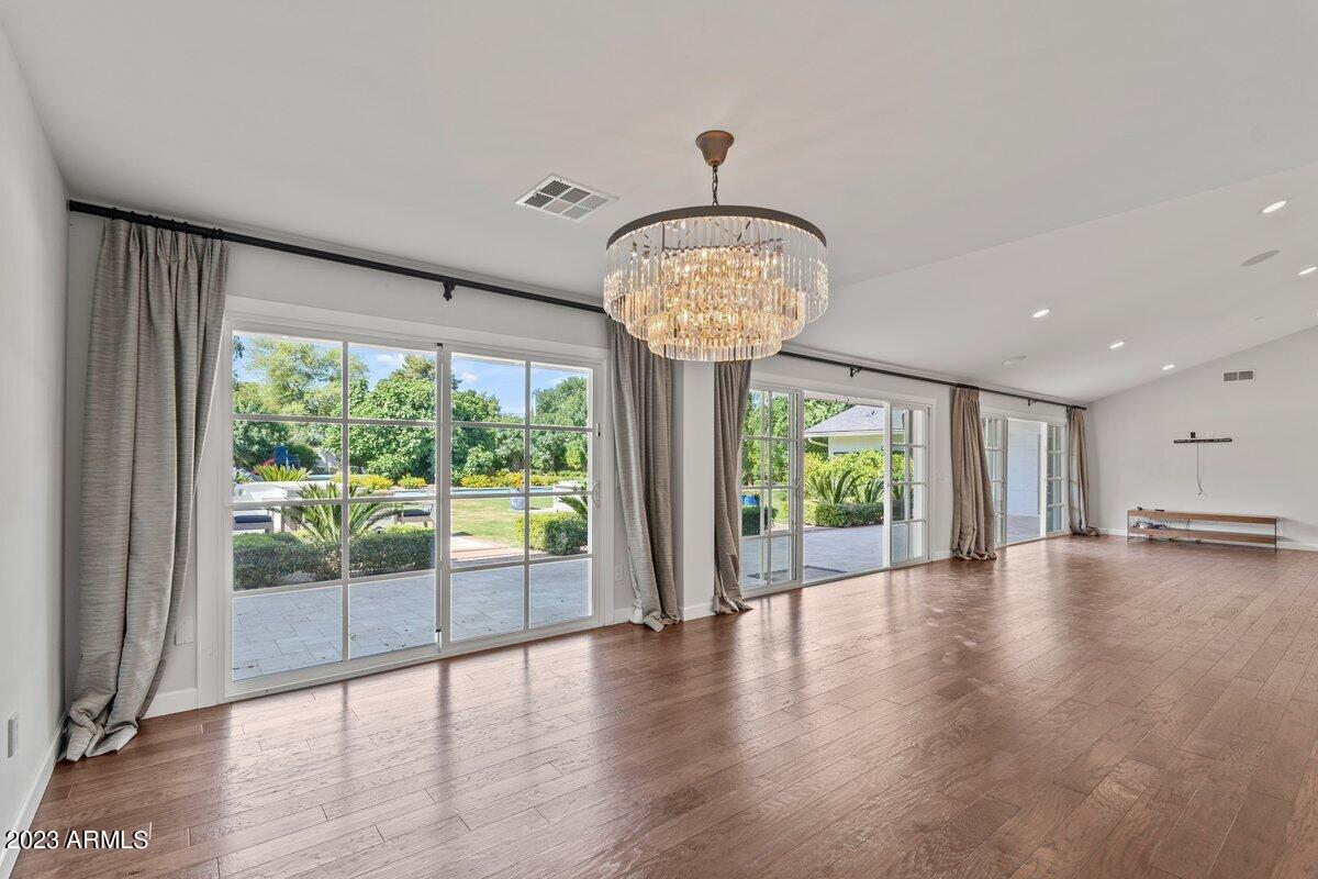 510 East Ocotillo Road Phoenix, AZ 85012 - Photo 15 of 60 Dining Room 4