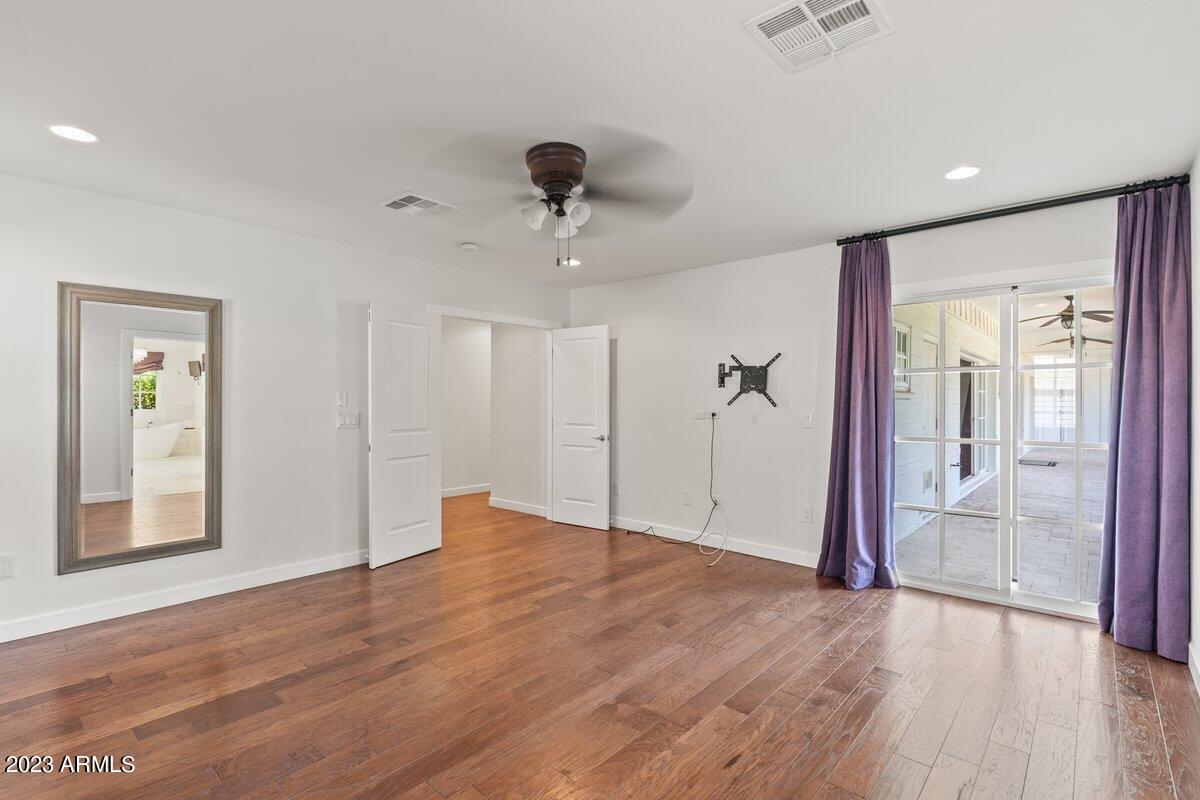 510 East Ocotillo Road Phoenix, AZ 85012 - Photo 36 of 60 Primary Bedroom 5 (2)