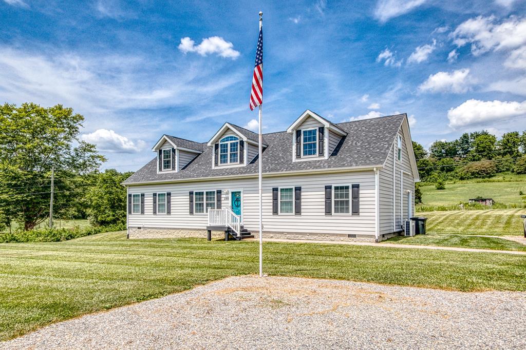 2915 Honaker Road Draper, VA 24324 - Photo 2 of 46 Gallery Image 2