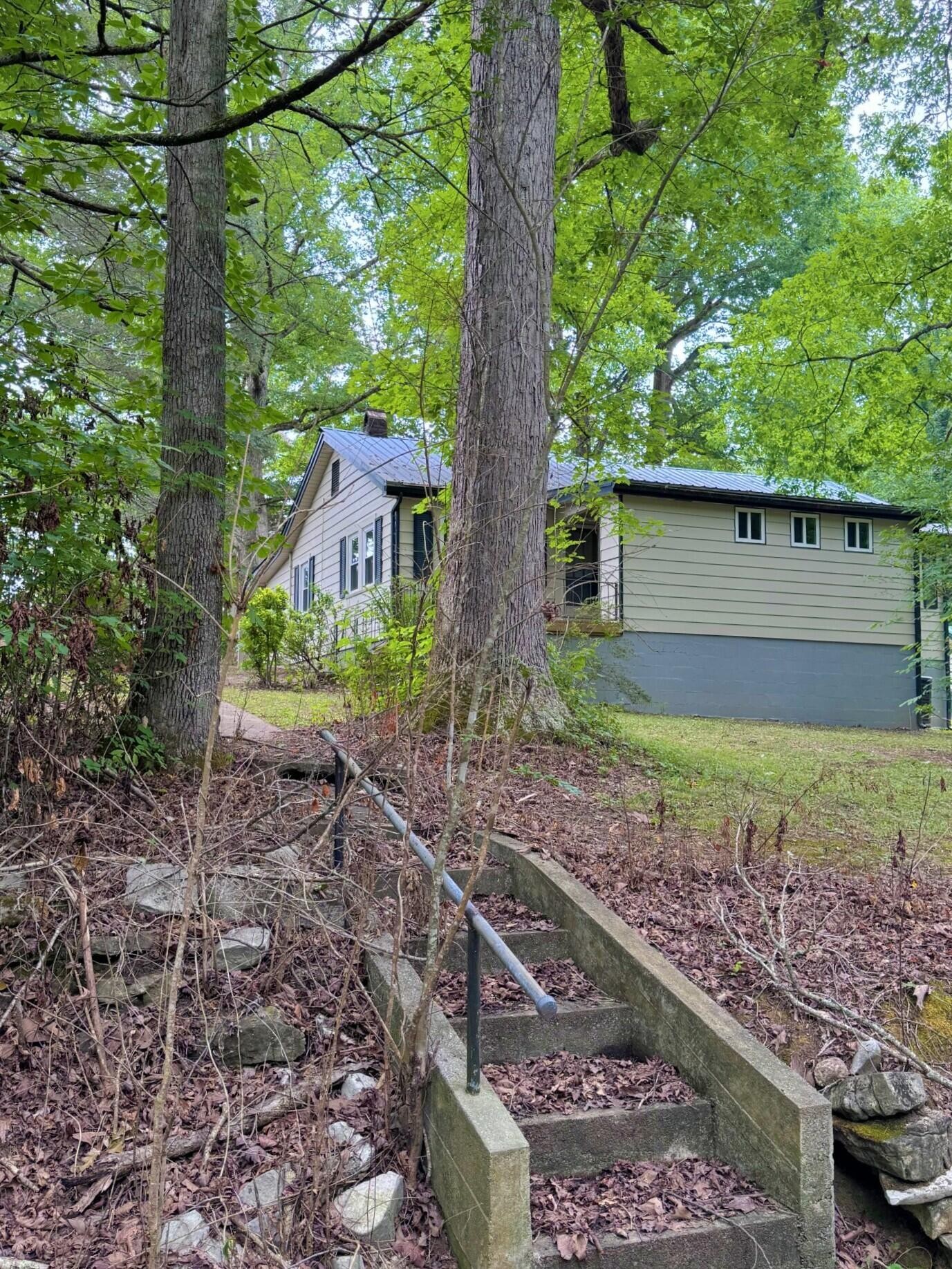 213 Tom Henry Road Townsend, TN 37882 - Photo 2 of 36 Gallery Image 2