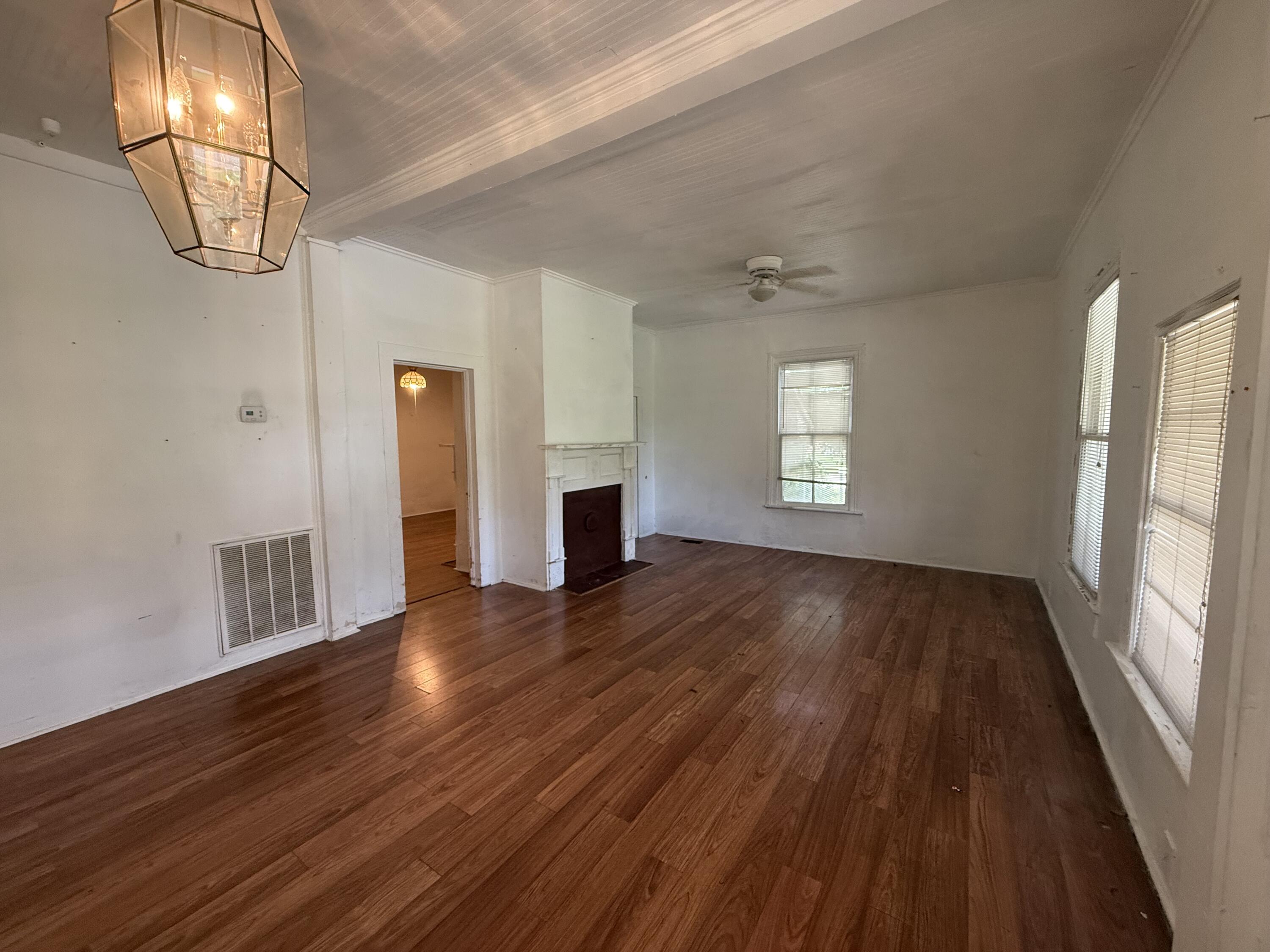 121 West Baruch Street Denmark, SC 29042 - Photo 3 of 14 IMG_2585