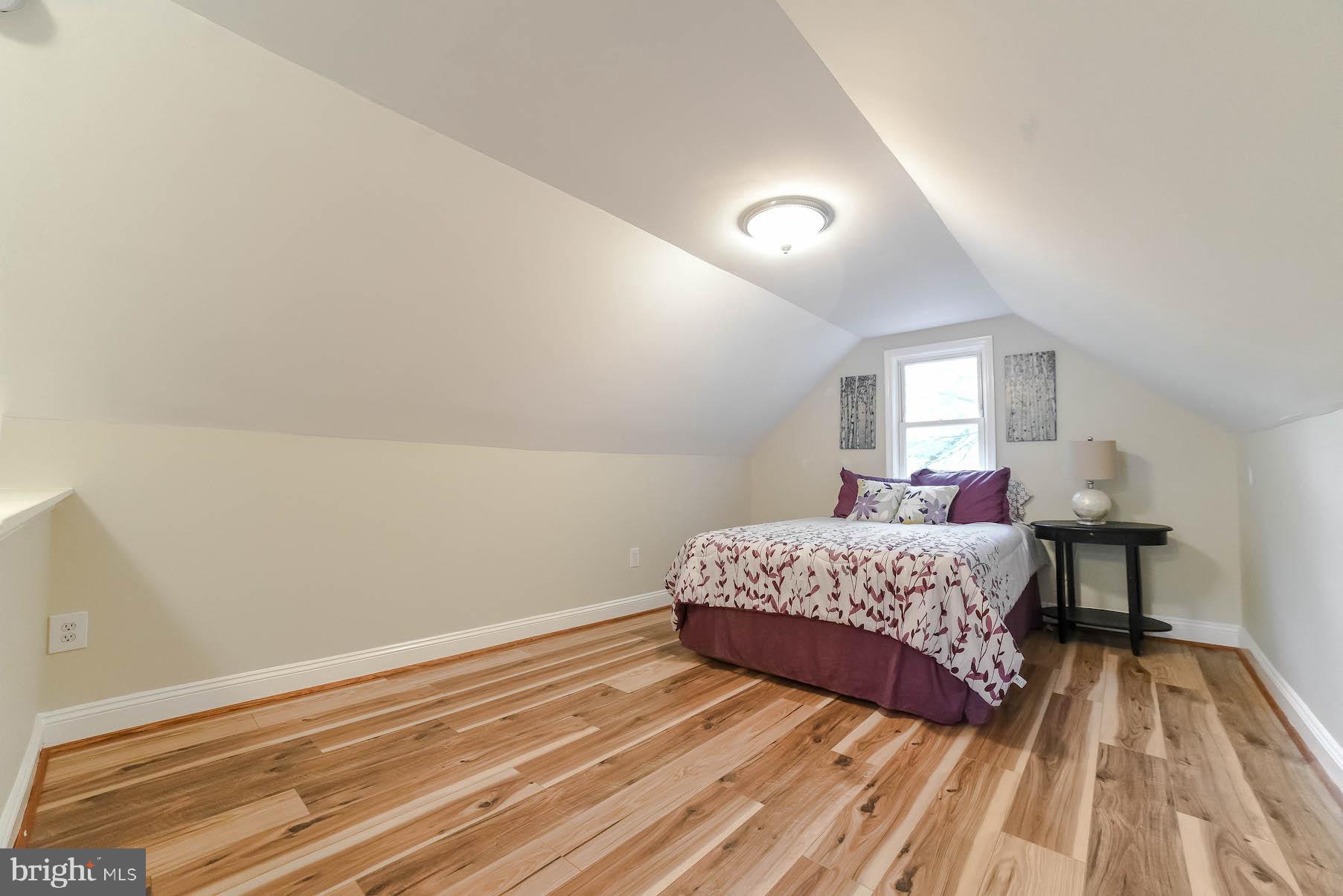 9105 Simpson Lane Clinton, MD 20735 - Photo 22 of 30 Bedroom #3 on upper level