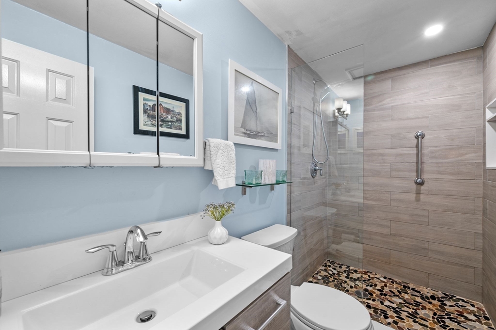 19 Ridgewood Road, Unit 19 Rockport, MA 01966 - Photo 11 of 37 Gallery Image 11