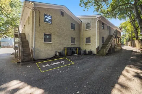 a view of front a house with a yard