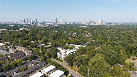 $215,000 | 866 Briarcliff Road Northeast, Unit D2, Atlanta, GA 30306