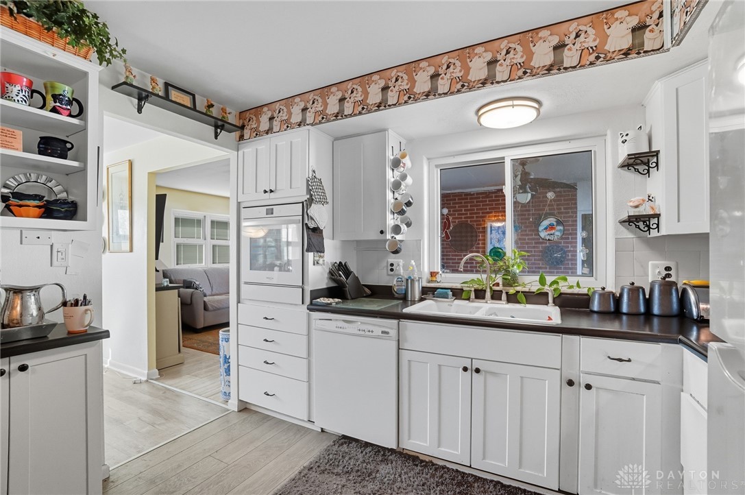 301 Beardsley Road Dayton, OH 45426 - Photo 11 of 34 Gallery Image 11