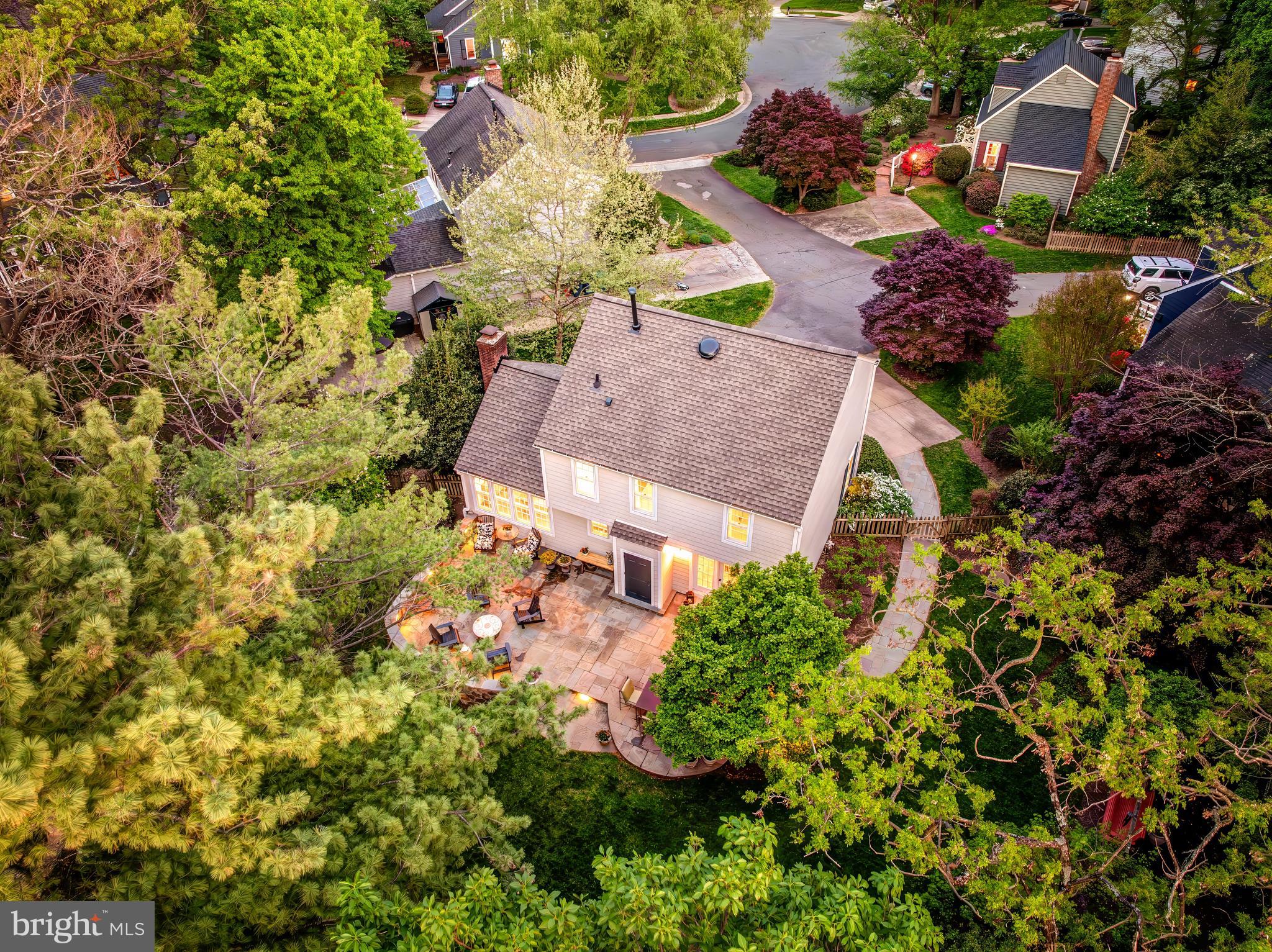 11686 Stockbridge Lane Reston, VA 20194 - Photo 4 of 55