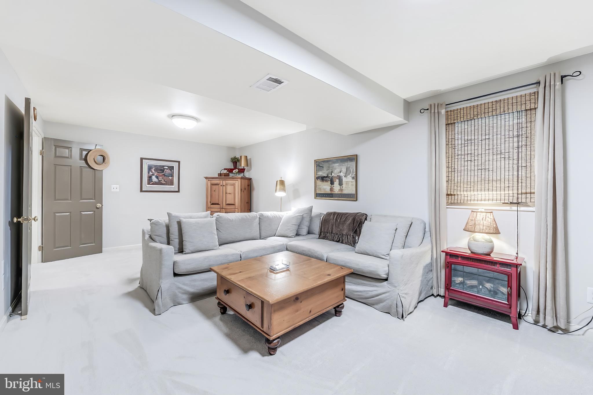 11686 Stockbridge Lane Reston, VA 20194 - Photo 44 of 55