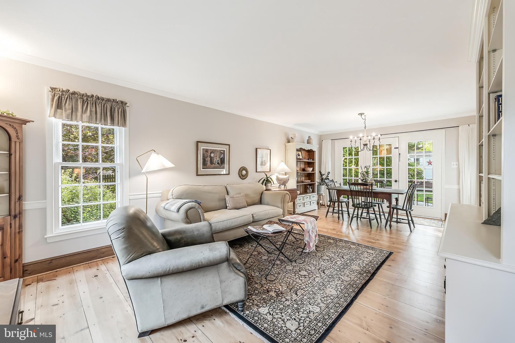 11686 Stockbridge Lane Reston, VA 20194 - Photo 6 of 55