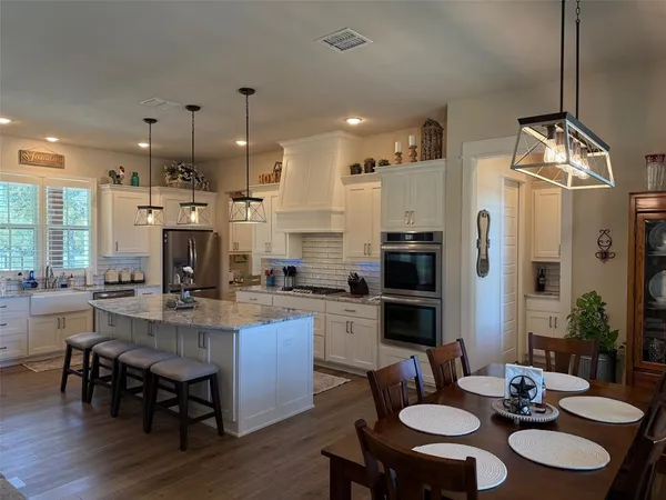 $799,900 | 130 Demonbreun Court, Chico, TX 76431