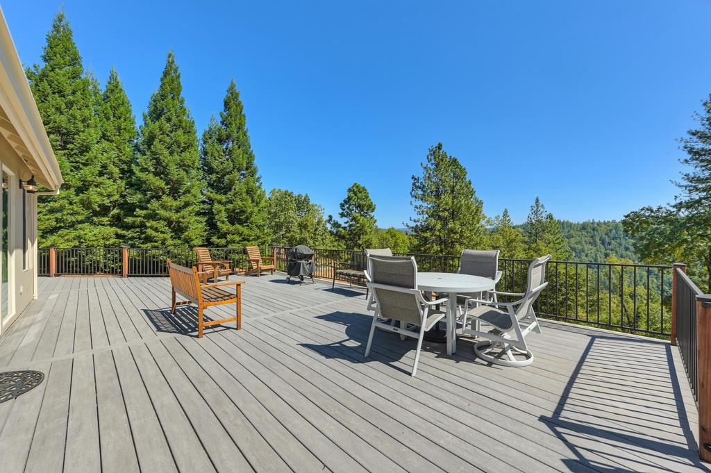 19676 Eagle Ridge Road Foresthill, CA 95631 - Photo 51 of 68 a view of a terrace with seating space