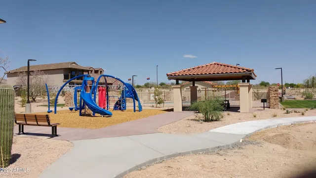 $2,750 | 2944 North 72nd Street, Mesa, AZ 85207