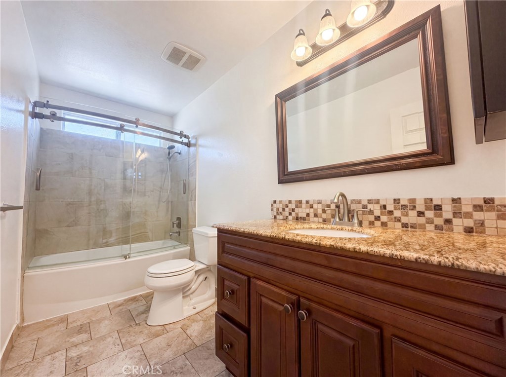922 West Craig Street Rialto, CA 92377 - Photo 16 of 32