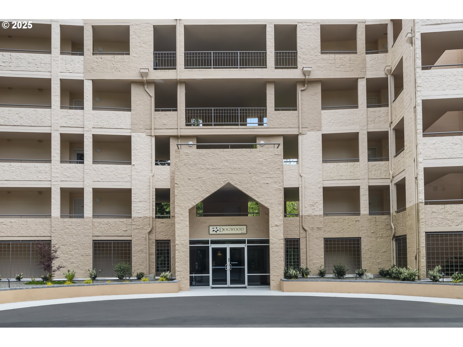 6625 West Burnside Road, Unit 231 Portland, OR 97225 - Photo 1 of 46 Gallery Image 1