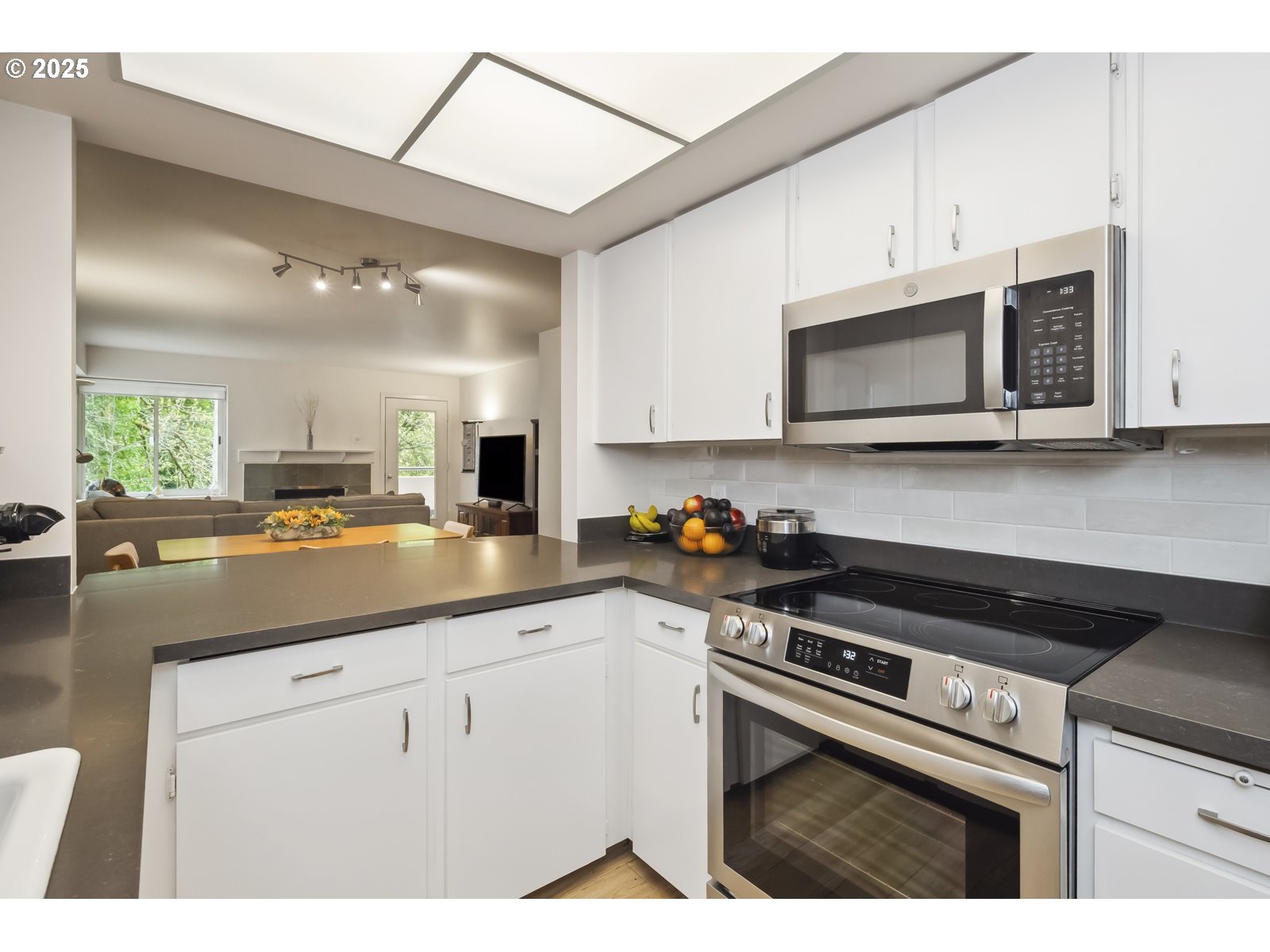6625 West Burnside Road, Unit 231 Portland, OR 97225 - Photo 13 of 46 Gallery Image 13