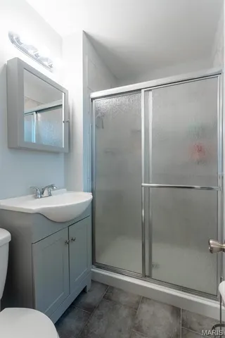 $285,000 | 26 West Lakewood Drive, Fenton, MO 63026