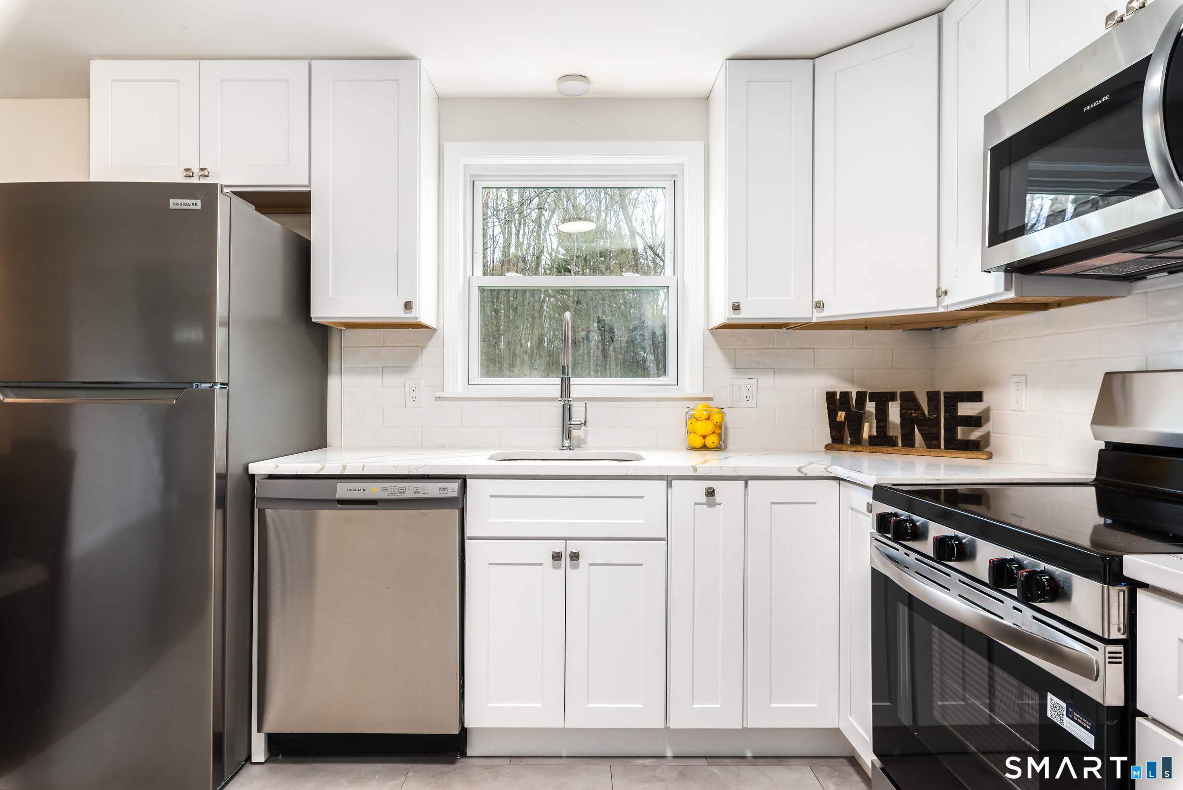 8 Rocket Run Enfield, CT 06082 - Photo 14 of 29