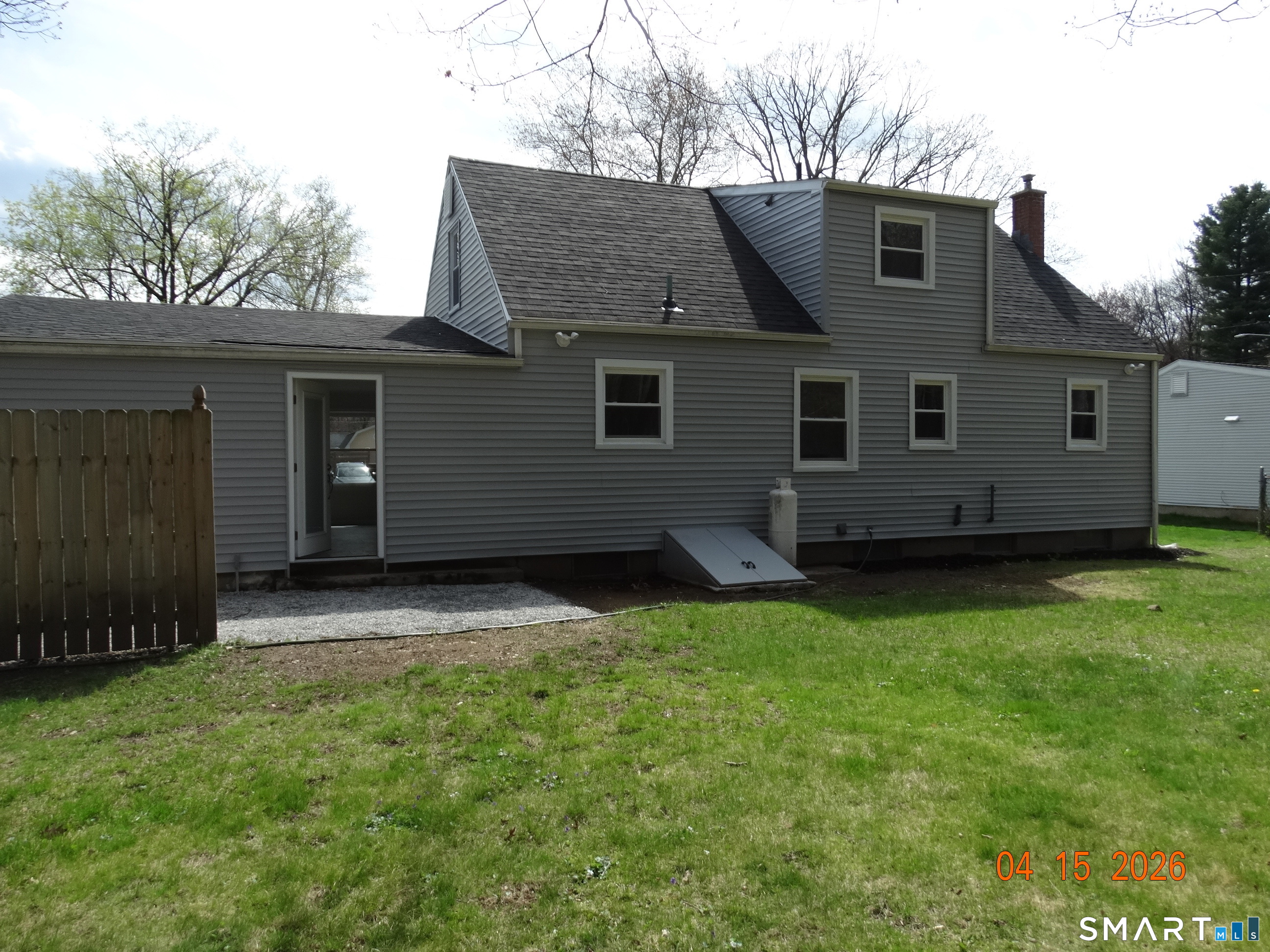 8 Rocket Run Enfield, CT 06082 - Photo 6 of 29