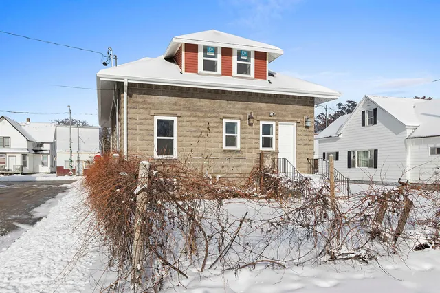 $236,999 | 339 West Main Street, Lena, WI 54139