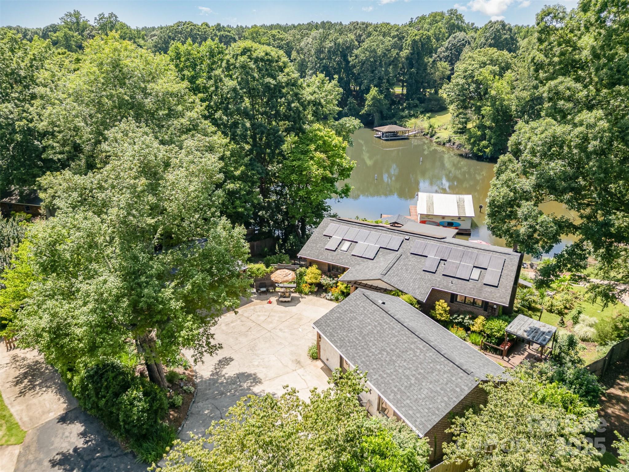 9500 Windygap Road Charlotte, NC 28278 - Photo 44 of 48 an aerial view of a house with a yard