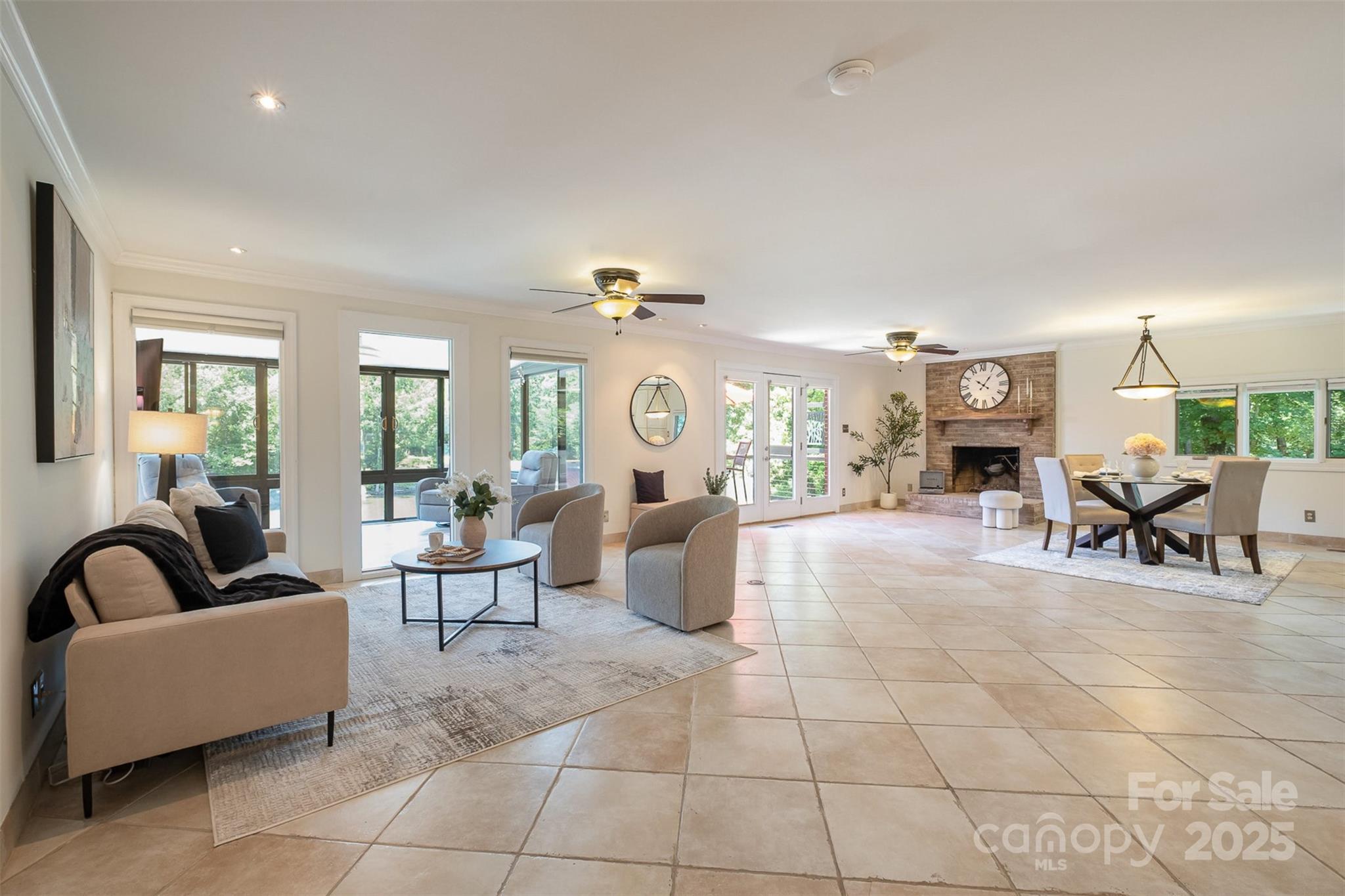 9500 Windygap Road Charlotte, NC 28278 - Photo 5 of 48 a living room with furniture and white walls