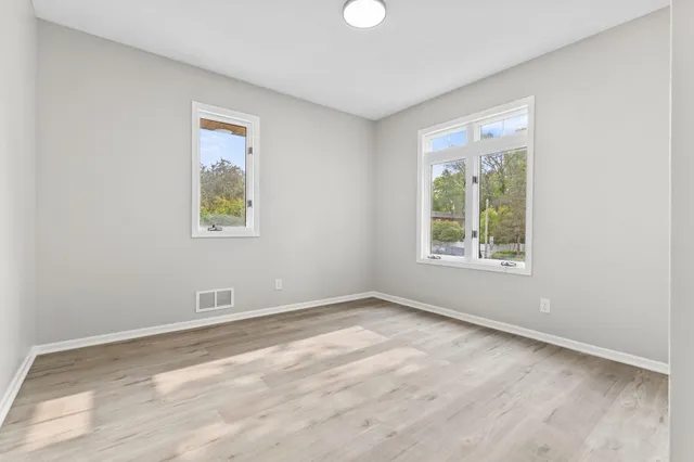 $419,900 | 228 16th Avenue Southwest, New Brighton, MN 55112