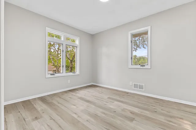 $419,900 | 228 16th Avenue Southwest, New Brighton, MN 55112