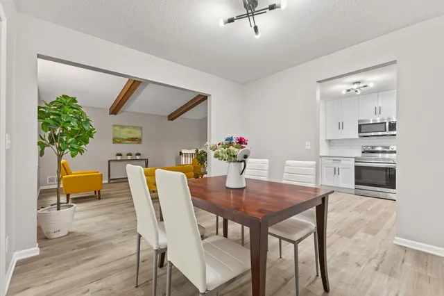 $419,900 | 228 16th Avenue Southwest, New Brighton, MN 55112