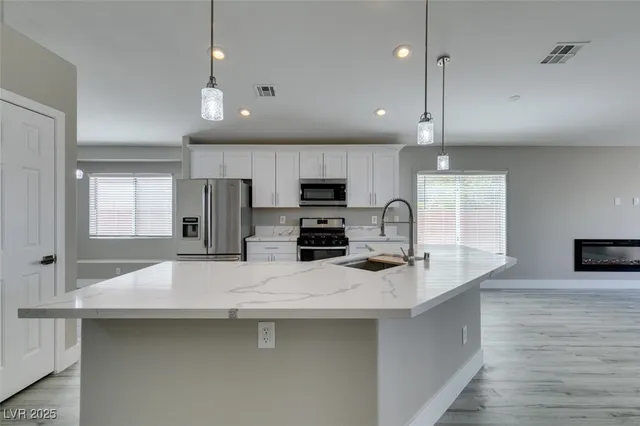 $2,270 | 2316 Cut Bank Trail, Henderson, NV 89052