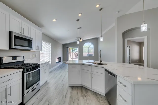 $2,270 | 2316 Cut Bank Trail, Henderson, NV 89052