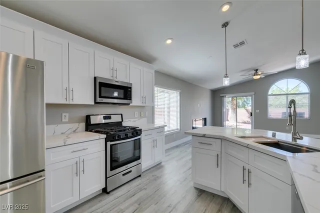 $2,270 | 2316 Cut Bank Trail, Henderson, NV 89052