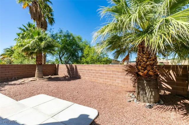 $2,270 | 2316 Cut Bank Trail, Henderson, NV 89052