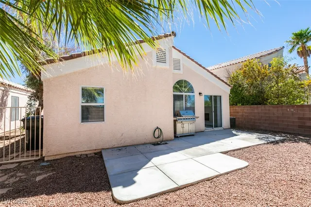 $2,270 | 2316 Cut Bank Trail, Henderson, NV 89052