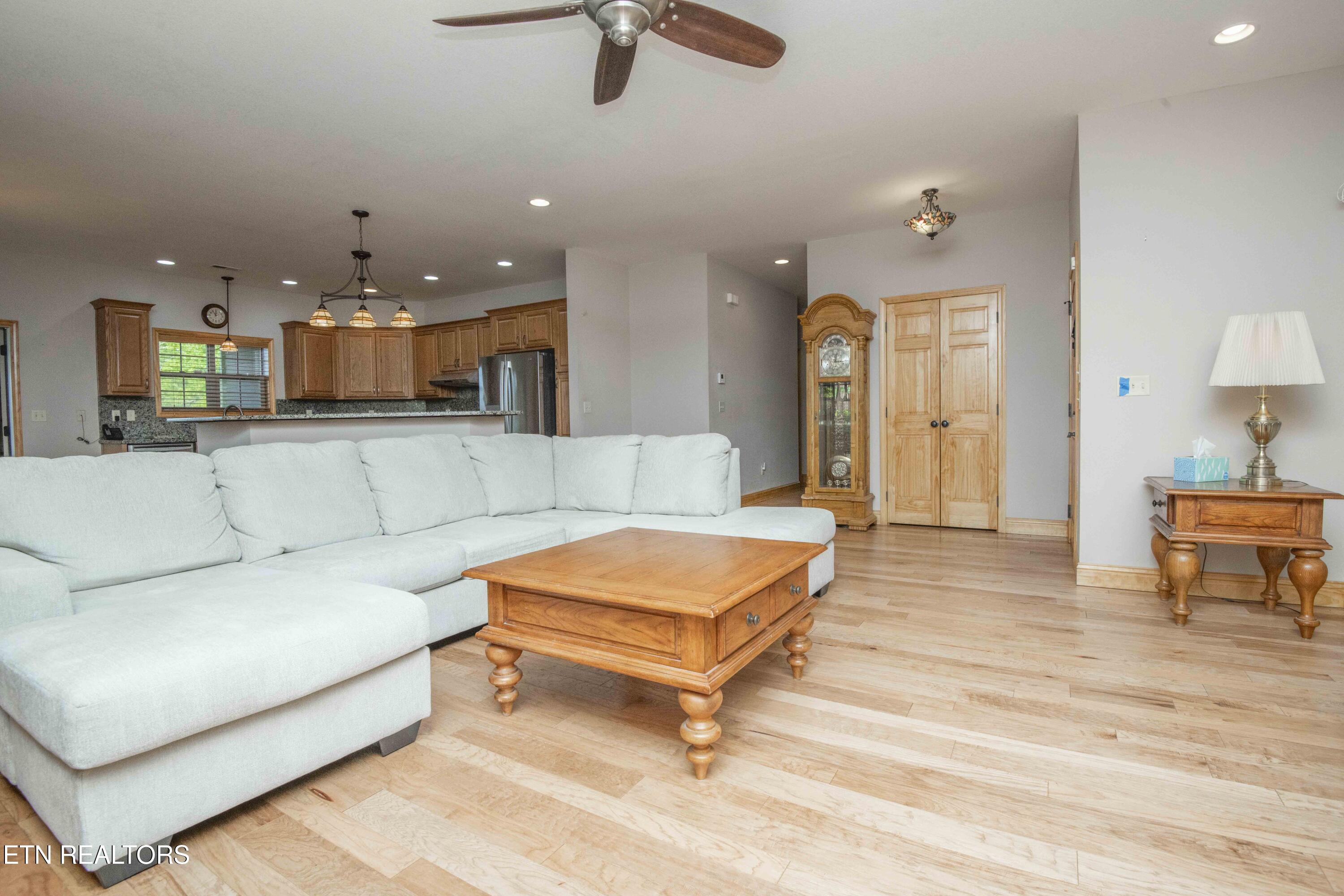 1033 Shell Mountain Road Sevierville, TN 37876 - Photo 23 of 60 living 5_1