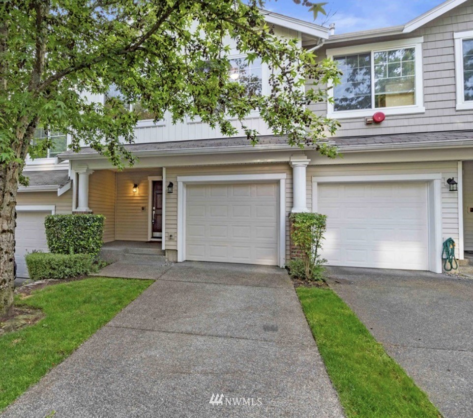 4815 Lake Place South, Unit B Renton, WA 98055 - Photo 1 of 25 Gallery Image 1