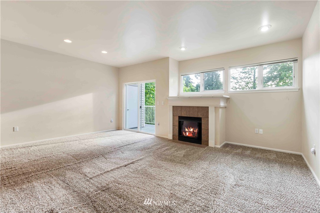 4815 Lake Place South, Unit B Renton, WA 98055 - Photo 11 of 25 Gallery Image 11