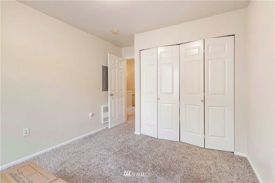 4815 Lake Place South, Unit B Renton, WA 98055 - Photo 18 of 25 Gallery Image 18